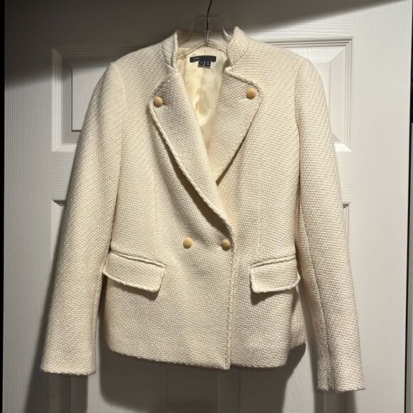Vince Jackets & Blazers - Vince cream double breasted knit weave pattern size 2.